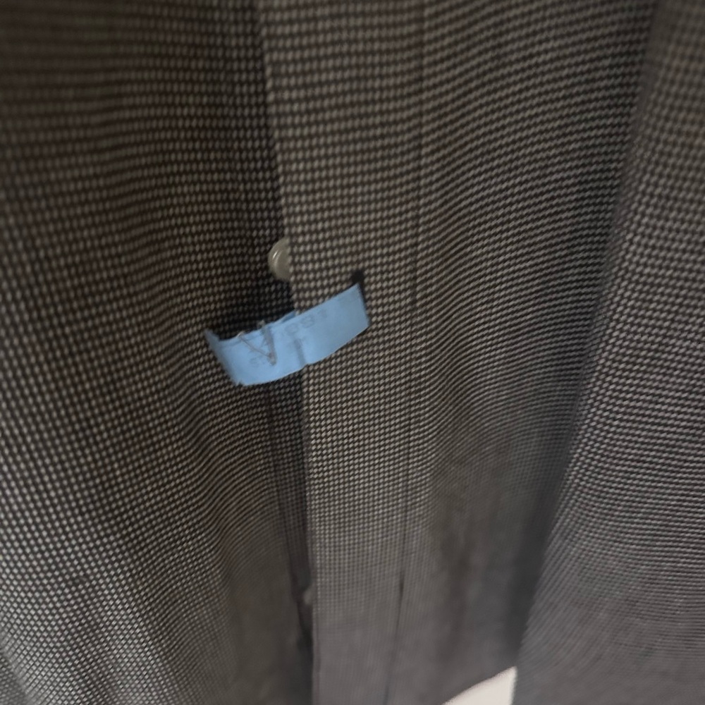 Perry Ellis Black Dress Shirt with Classic Styling - Picture 5 of 5